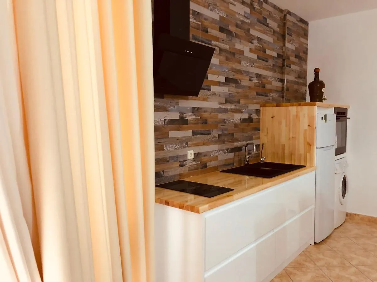 Flora Apartments Sarandë