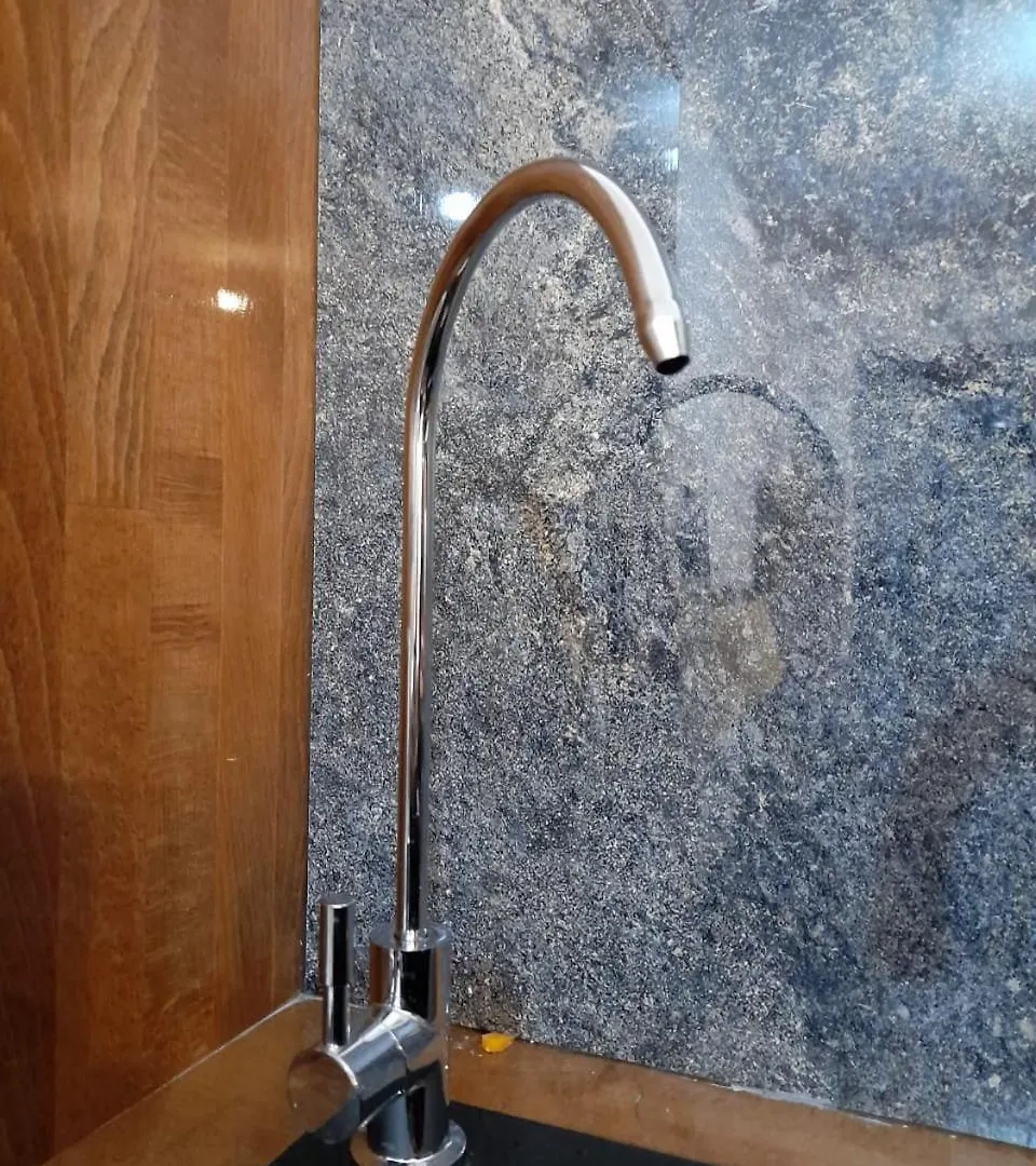 Flora Apartments Sarande 0*,