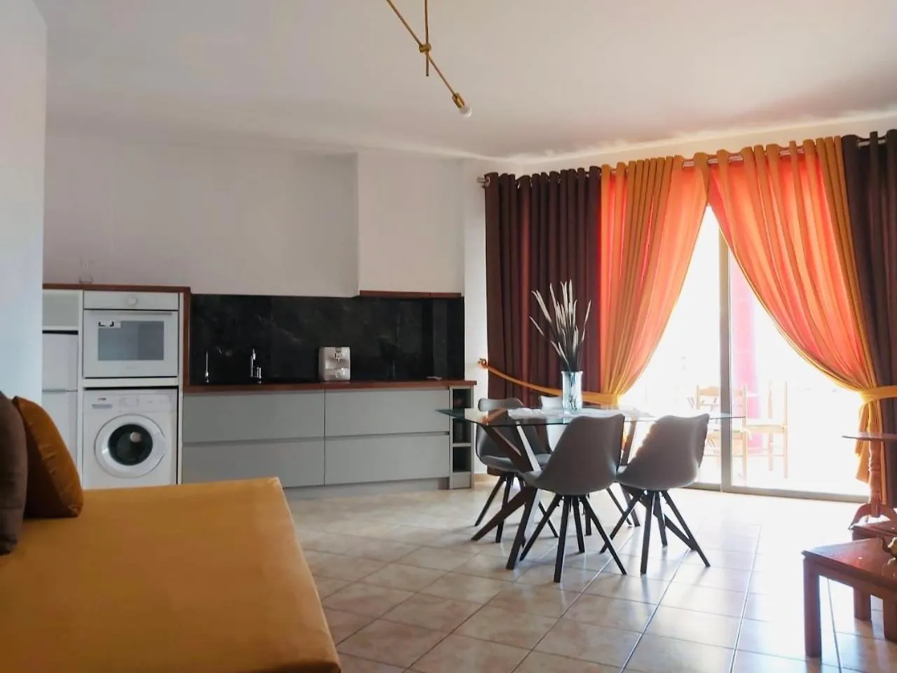 Flora Apartments Sarandë