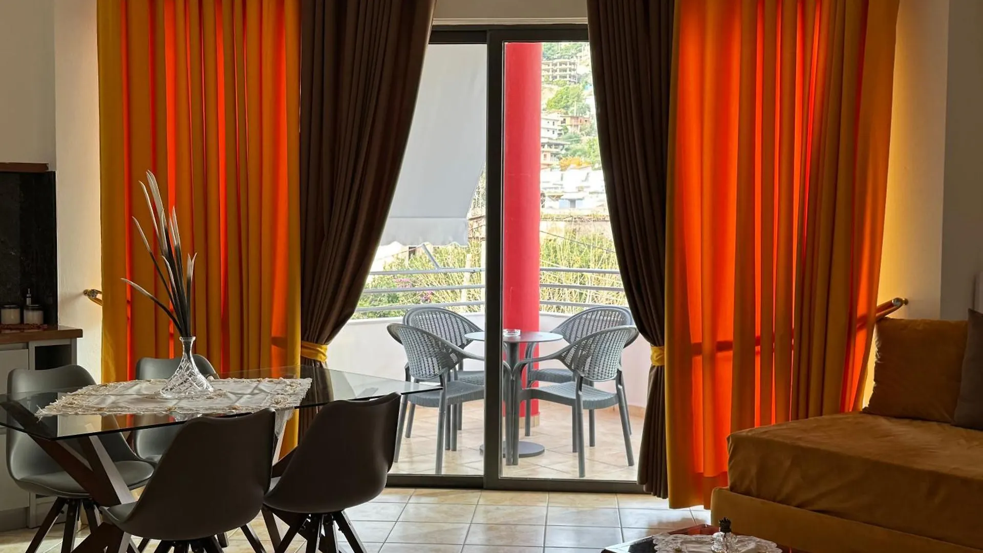 Flora Apartments Sarandë