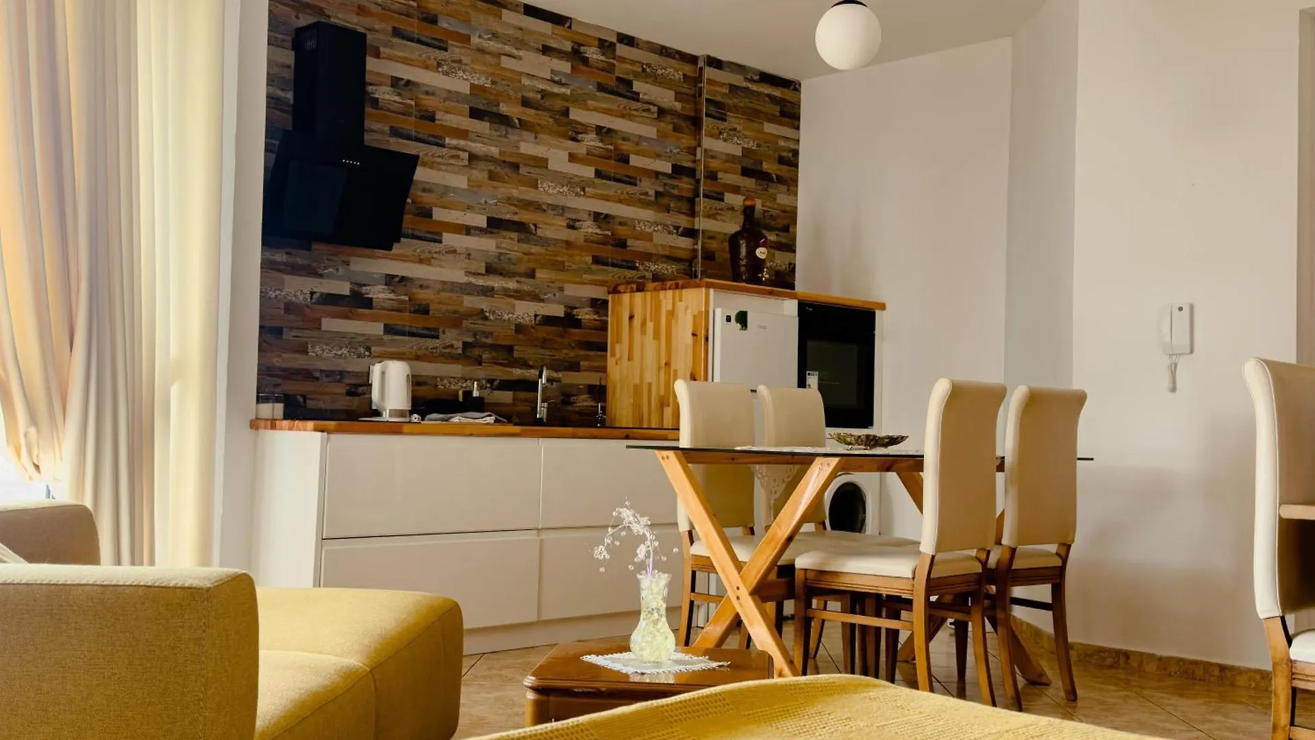 Flora Apartments Sarandë Albania