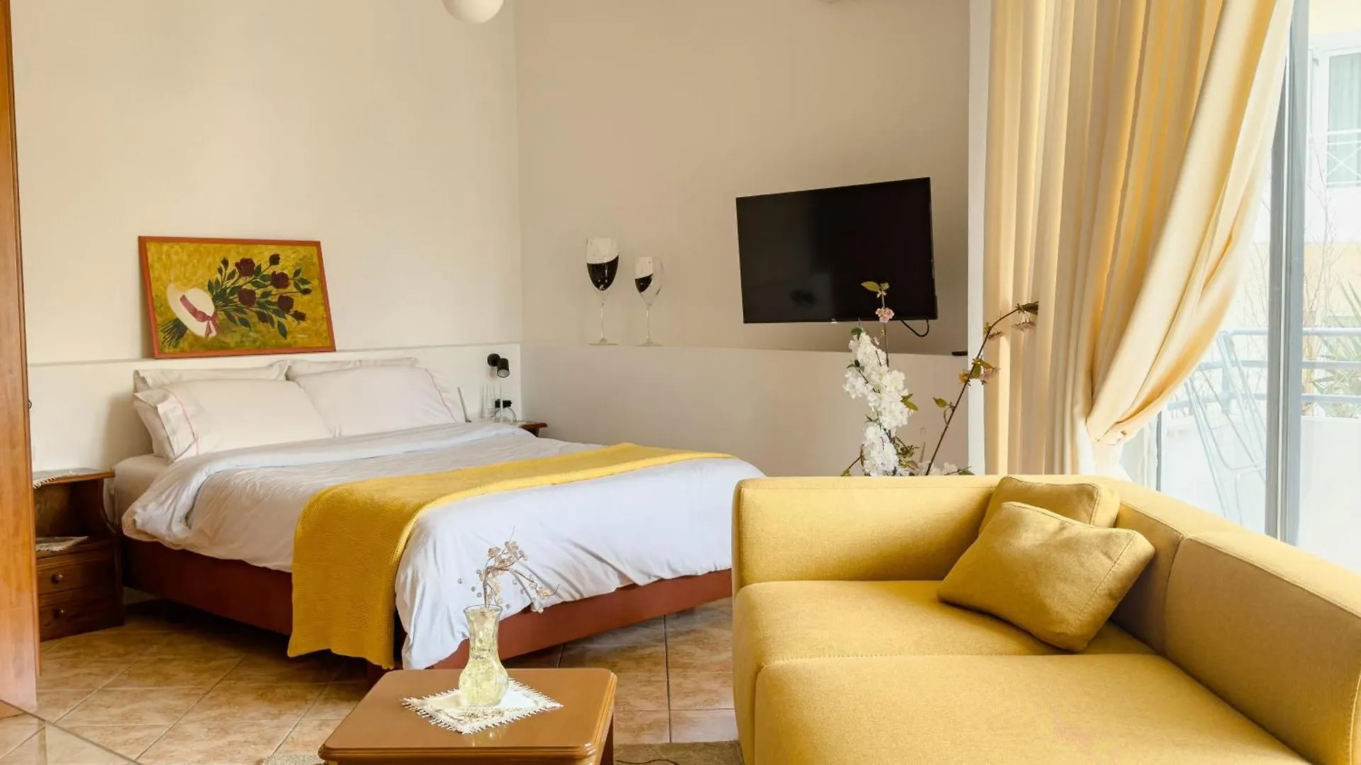 Flora Apartments Sarande