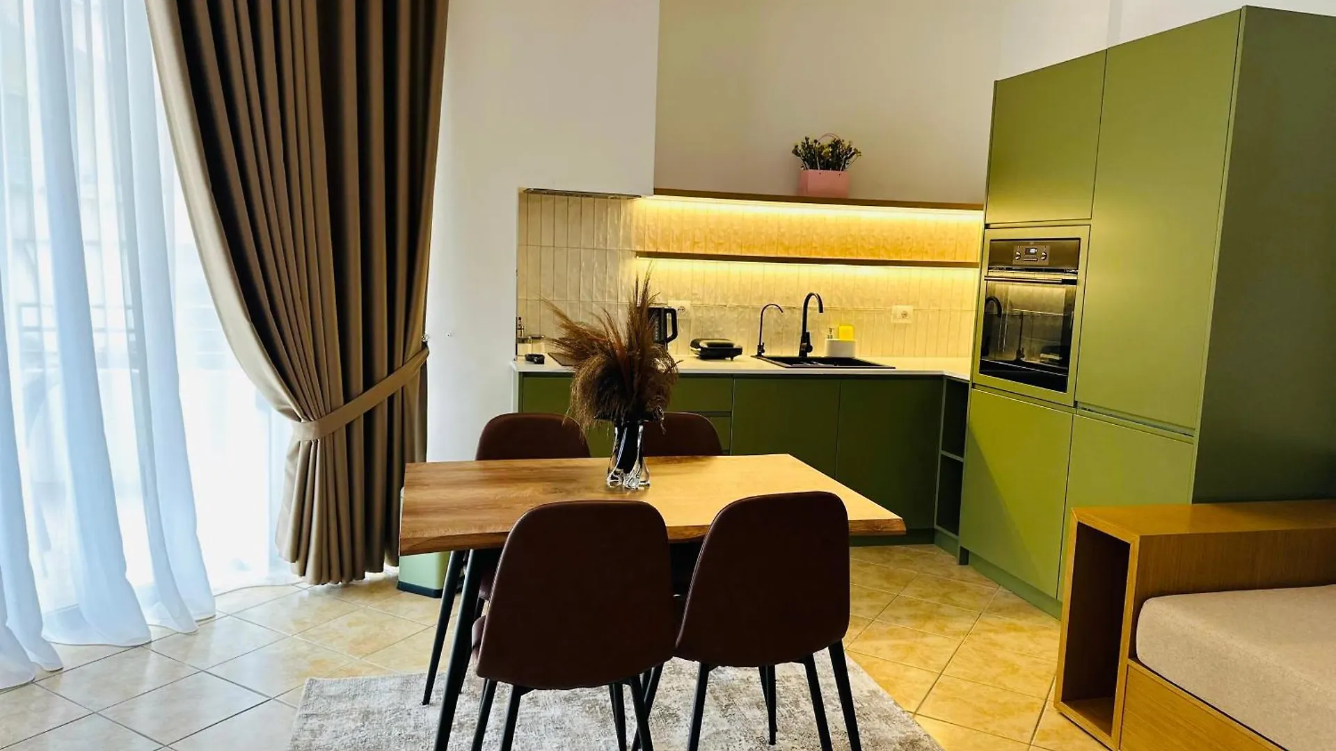 Flora Apartments Sarande