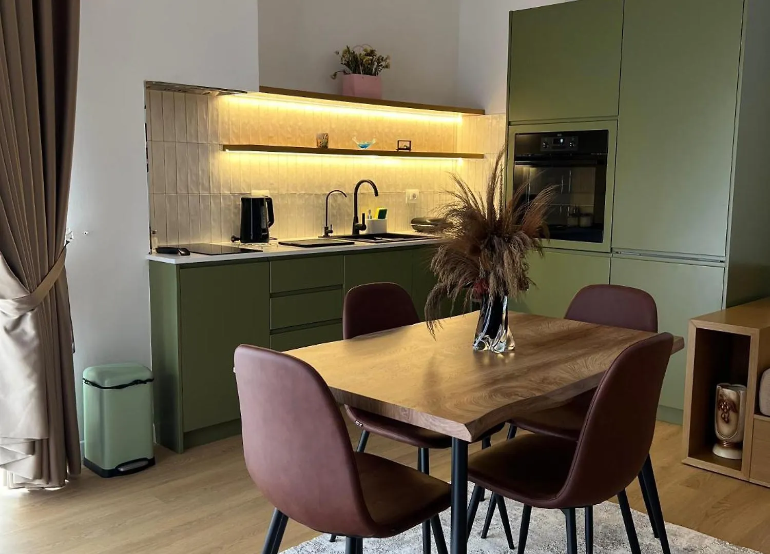 Flora Apartments Sarande location