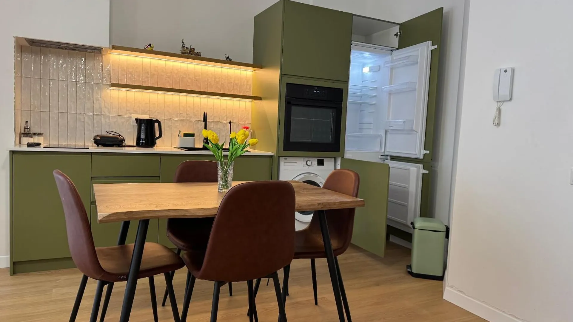 Flora Apartments Sarande 0*,  Albania